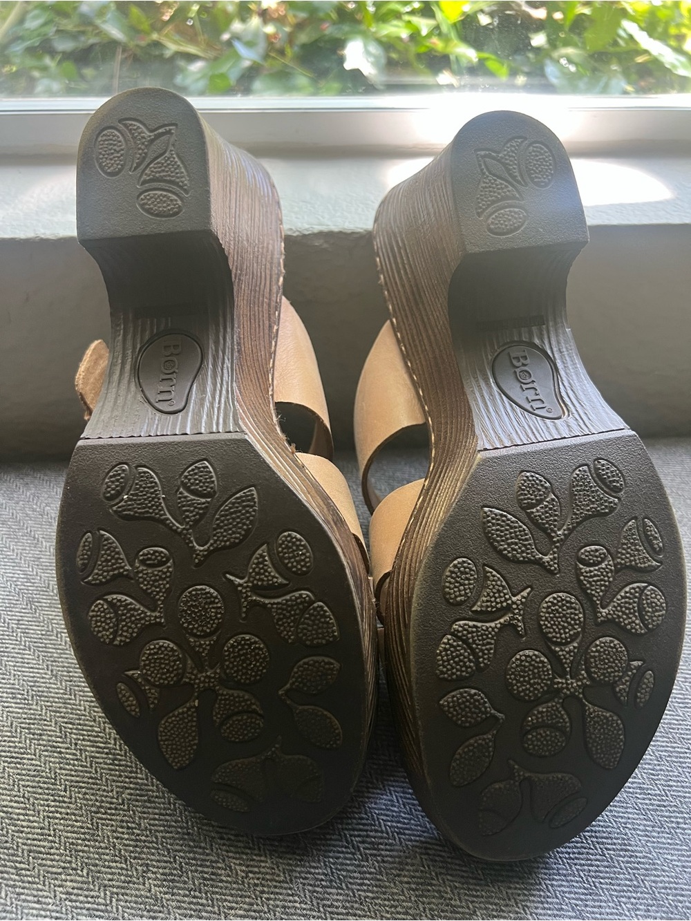 Born Charlotta Heel Sandals – Size 9.5 - Picture 4 of 4